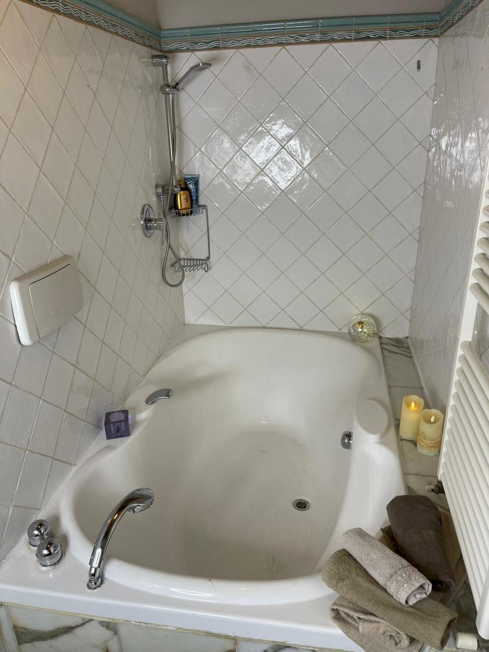 1060136-1l868jcu.jpg - Townhouse Via Diramazione per Carrara 28, Carrara - photo 2