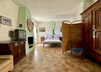 IMG_9902.jpeg - Rustico via Garibaldi, Diano San Pietro - foto 15