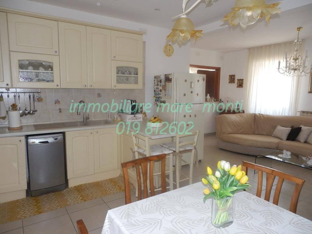 Villa a Schiera Savona (zona Villetta) - foto 2