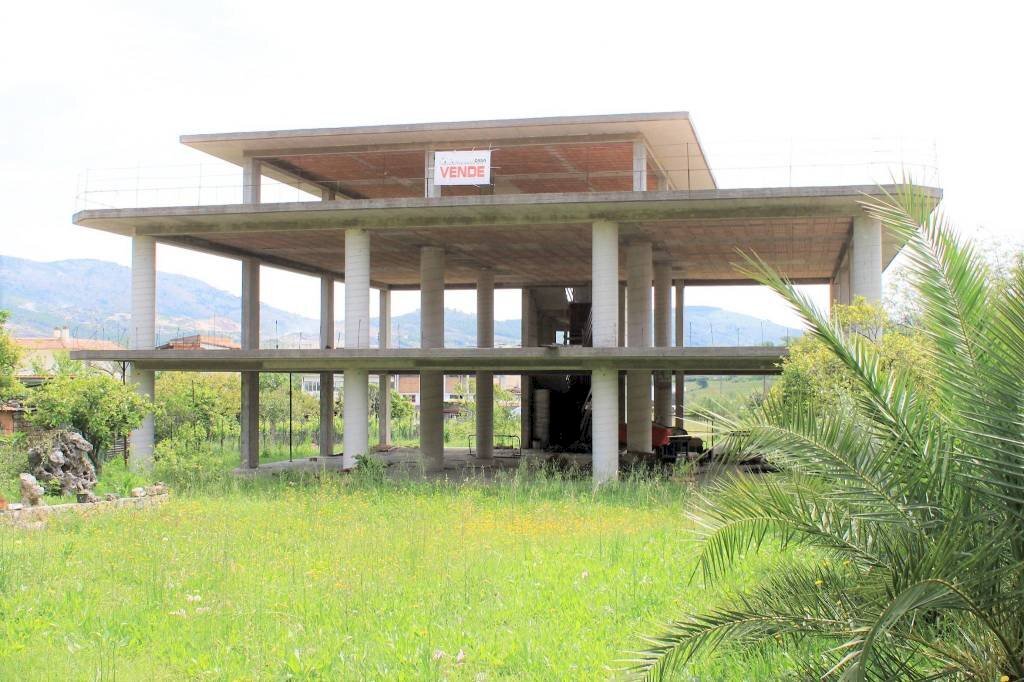 Grezzo - Negozio via Ugo La Malfa, Spigno Saturnia - foto 1