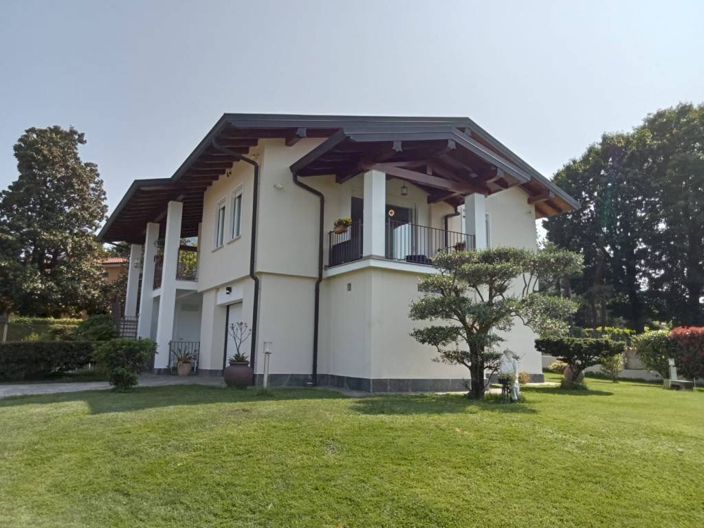 Villa via Altipiano, Porto Valtravaglia - foto 2