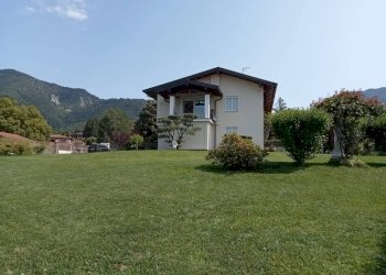 Villa via Altipiano, Porto Valtravaglia - foto 3