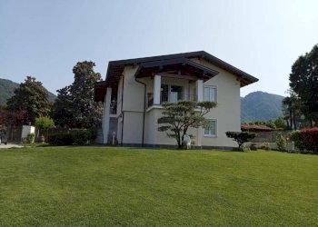 Villa via Altipiano, Porto Valtravaglia - foto 5