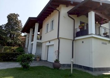 Villa via Altipiano, Porto Valtravaglia - foto 7