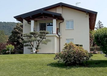 Villa via Altipiano, Porto Valtravaglia - foto 9