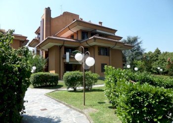 Apartment Via Giacomo Matteotti, Peschiera Borromeo - photo 24