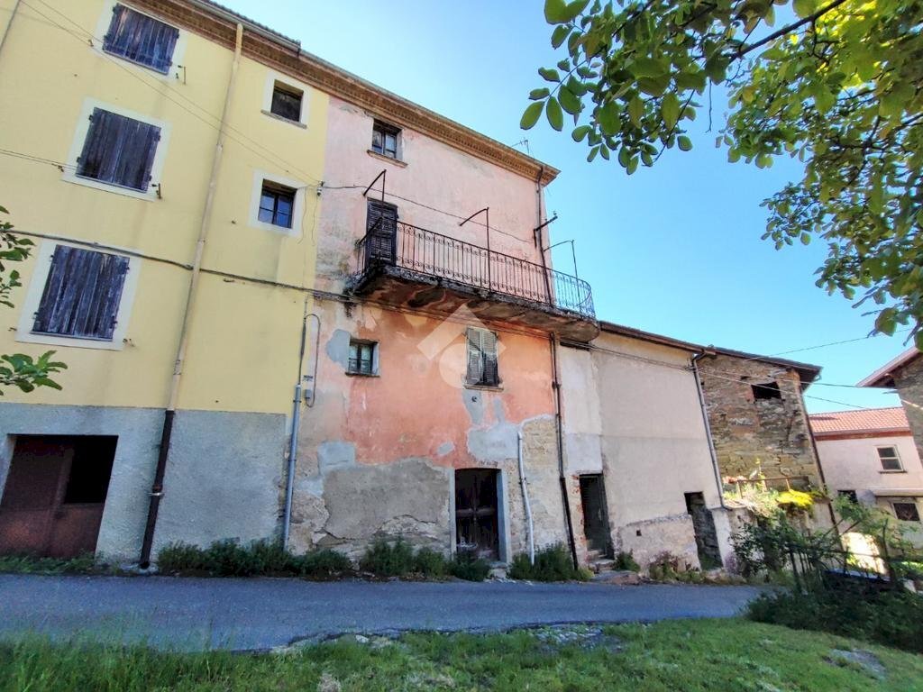 Casa semi indipendente Frazione Vigoponzo, Dernice - foto 1