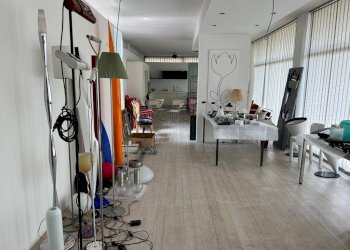 Negozio via Vincenzo Bellini, Albese con Cassano - foto 8