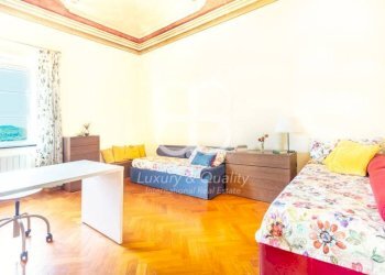 Camera da letto - Four-room apartment via Antonietta Massuccone Mazzini, 56, Genova (neighborhood Bolzaneto) - photo 18