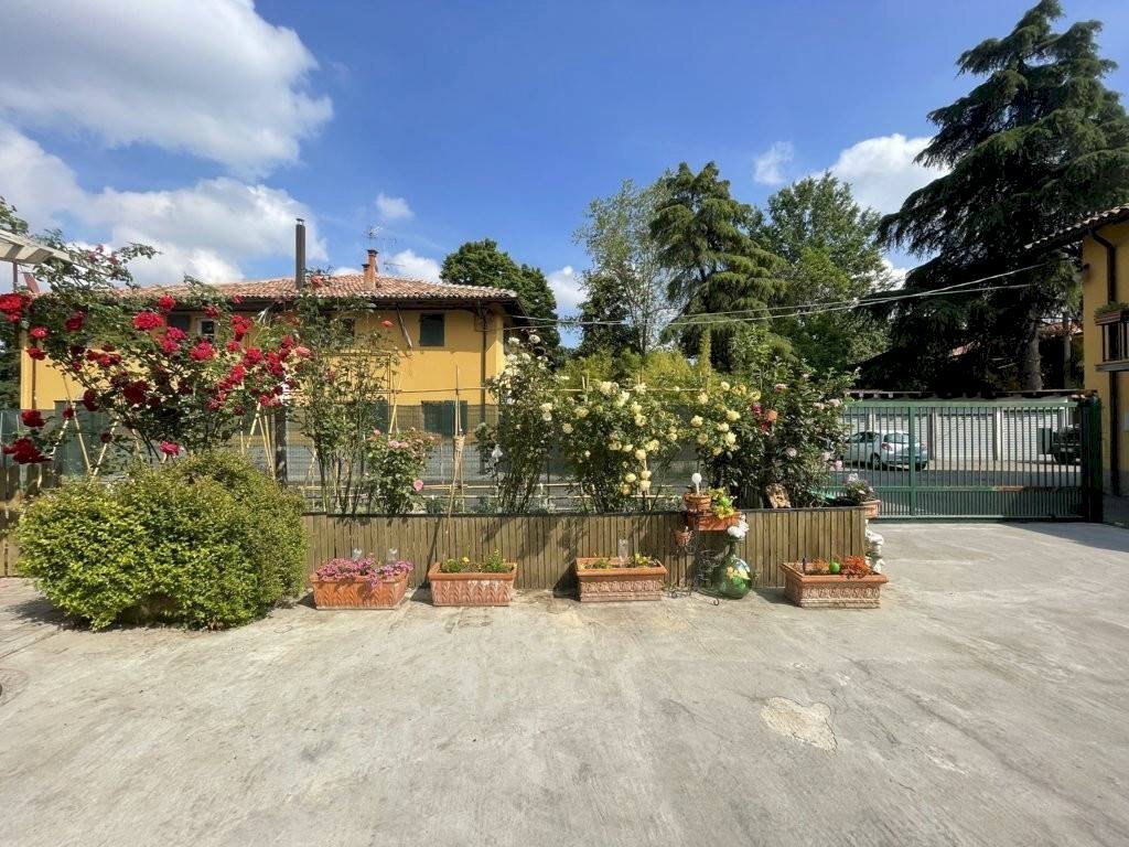 Quadrilocale Via degli Stradelli Guelfi, Bologna (zona San Donato) - foto 1