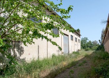 prospetto laterale destro - Locale Commerciale Selargius - foto 4