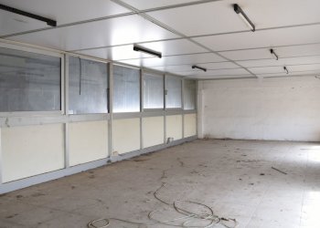 Ufficio nel soppalco (2).jpg - Locale Commerciale Selargius - foto 24