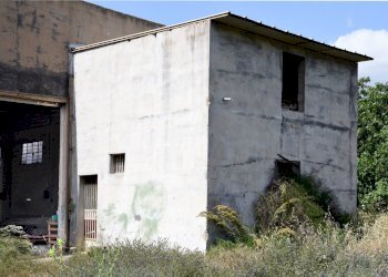 ingresso retro e ufficio (4).jpg - Locale Commerciale Selargius - foto 29