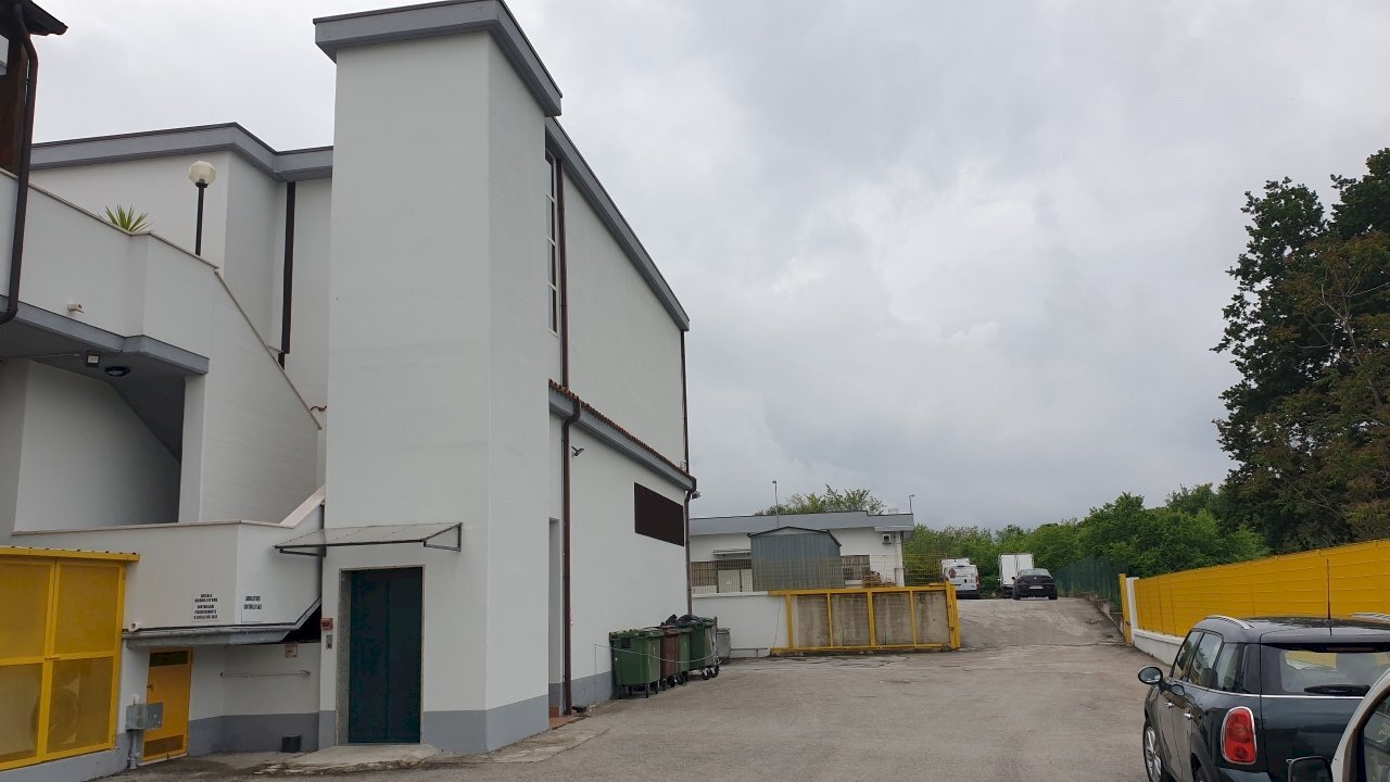 facciata - Capannone Bolognano - foto 3