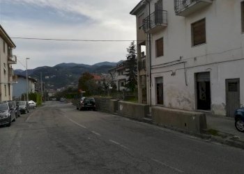 Negozio Mendicino - foto 1