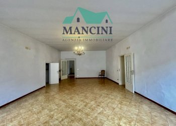 Appartamento piazza Duomo, Jesi - foto 6