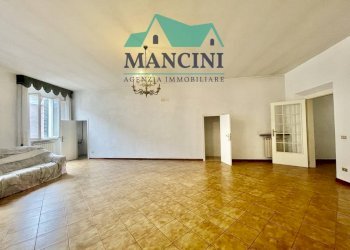 Appartamento piazza Duomo, Jesi - foto 12