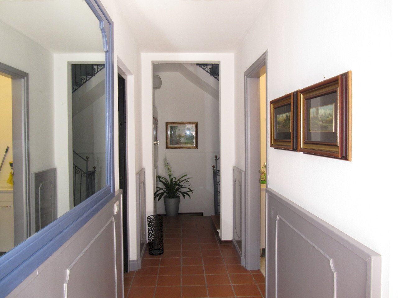 ingresso condominiale.JPG - Appartamento Via Giuseppe Verdi, Parma - foto 1