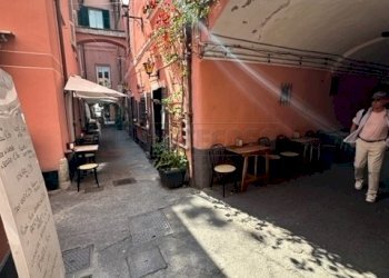 PUB LOANO  (20).jpg - Pub - Enoteca - Wine Bar Via Rosa Raimondi, Loano - foto 22