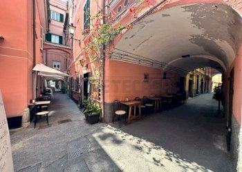 PUB LOANO  (22).jpg - Pub - Enoteca - Wine Bar Via Rosa Raimondi, Loano - foto 24