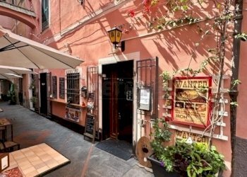 PUB LOANO  (24).jpg - Pub - Enoteca - Wine Bar Via Rosa Raimondi, Loano - foto 1