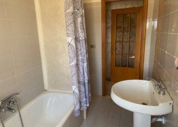 Four-room apartment Via Edoardo Scarpetta, San Nicandro Garganico - photo 11