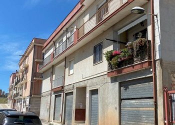 Four-room apartment Via Edoardo Scarpetta, San Nicandro Garganico - photo 13