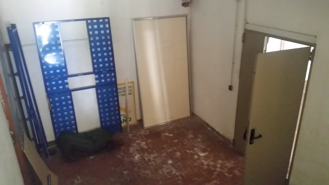 20170616_122503.jpg - Locale Commerciale Traversa I Pisana, Lucca - foto 2