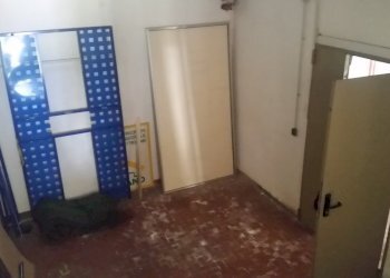 20170616_122503.jpg - Locale Commerciale Traversa I Pisana, Lucca - foto 2
