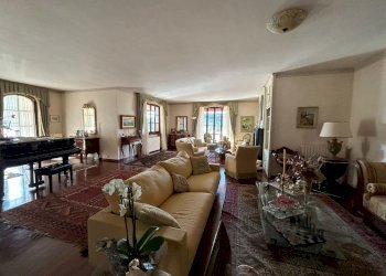 WhatsApp Image 2023-03-02 at 17.59.52 (1).jpeg - Villa Sarzana - foto 21