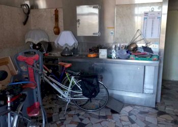 PHOTO-2023-03-02-18-36-33.jpg - Locale Commerciale Pietrasanta - foto 10