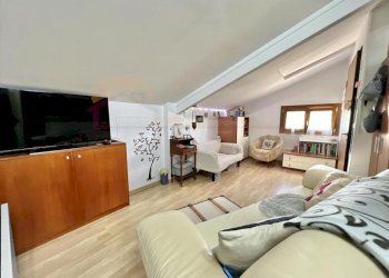 4cb9b8f9-b272-458c-ba91-309a182bca66.jpeg - Villa Via Brancati, Melilli - foto 3