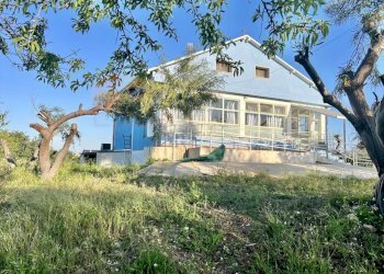 edf42dd1-6cec-4139-82c3-b355ffc21a62.jpg - Villa Via Brancati, Melilli - foto 27