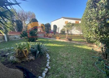 b64d123b-27c2-42f7-b40e-18e91442c3c5.jpg - Villa Via Luigi Maria Monti, Siracusa - foto 1