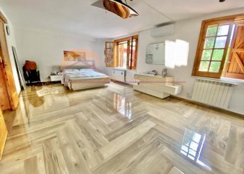 99f08c26-c861-411a-873a-04d2274fcb6a.jpeg - Villa Via Luigi Maria Monti, Siracusa - foto 13