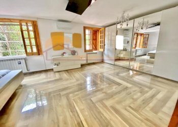 1426c81f-2ccc-47a3-a0de-fd454bfbe3a6.jpeg - Villa Via Luigi Maria Monti, Siracusa - foto 16