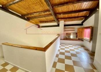 9563512e-c6ed-4c11-973b-608a470b357a.jpeg - Villa Via Luigi Maria Monti, Siracusa - foto 19