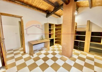 e03ad5aa-0506-4bfc-8095-9db45a85ea7b.jpeg - Villa Via Luigi Maria Monti, Siracusa - foto 25