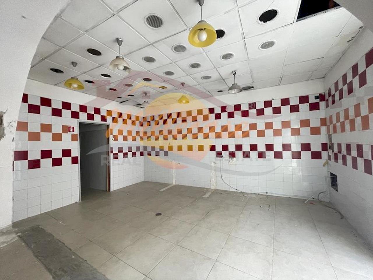 0bbb8c2f-6f16-4417-8e11-0c037ecf8d74.jpeg - Locale Commerciale Siracusa - foto 2