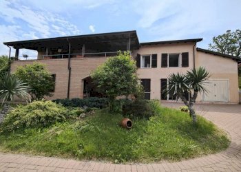 IMG-20230608-WA0015.jpg - Villa Aulla - foto 1