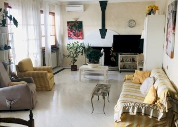 445529.jpeg - Attic Seravezza - photo 2