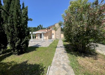 IMG_5333.JPG - Villa Pietrasanta - foto 5