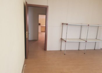 20180813_095454.jpg - Locale Commerciale Viale Carlo del Prete, Lucca - foto 9