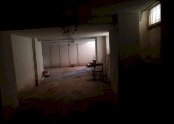 20180813_095942.jpg - Locale Commerciale Viale Carlo del Prete, Lucca - foto 16