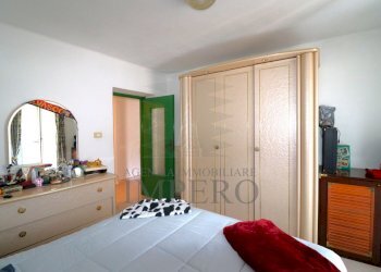 camera da letto - Porzione di casa Via San Anfosso Ten. 18, Ventimiglia - foto 19