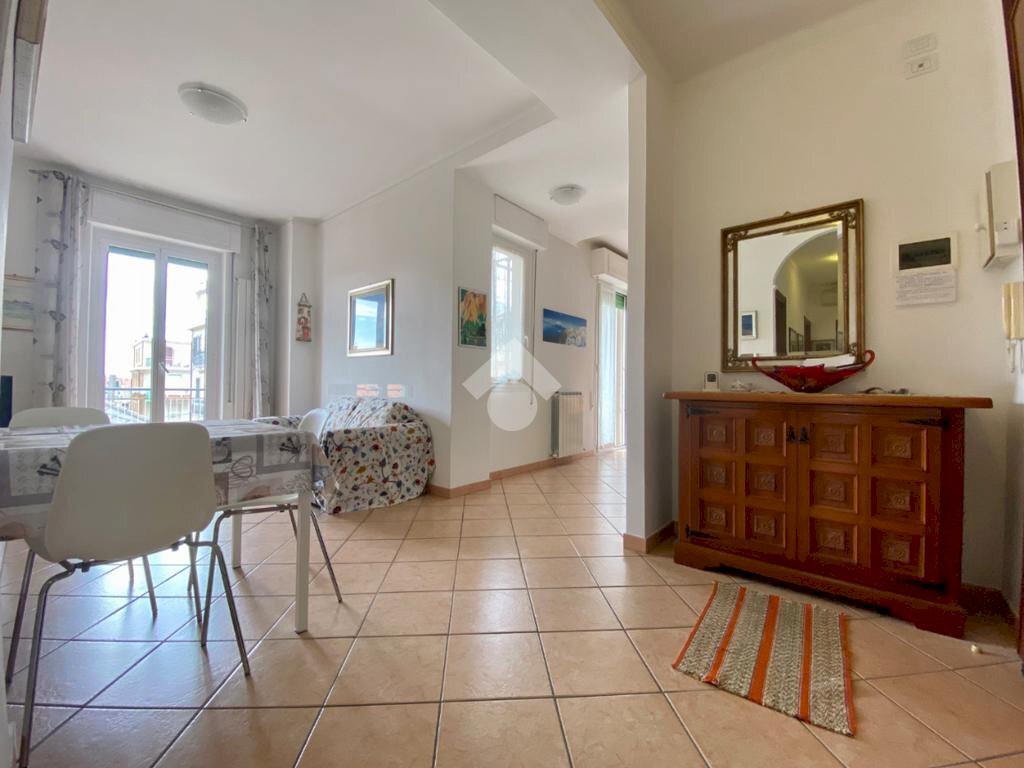 Four-room apartment Corso Dante Alighieri, Alassio - photo 1