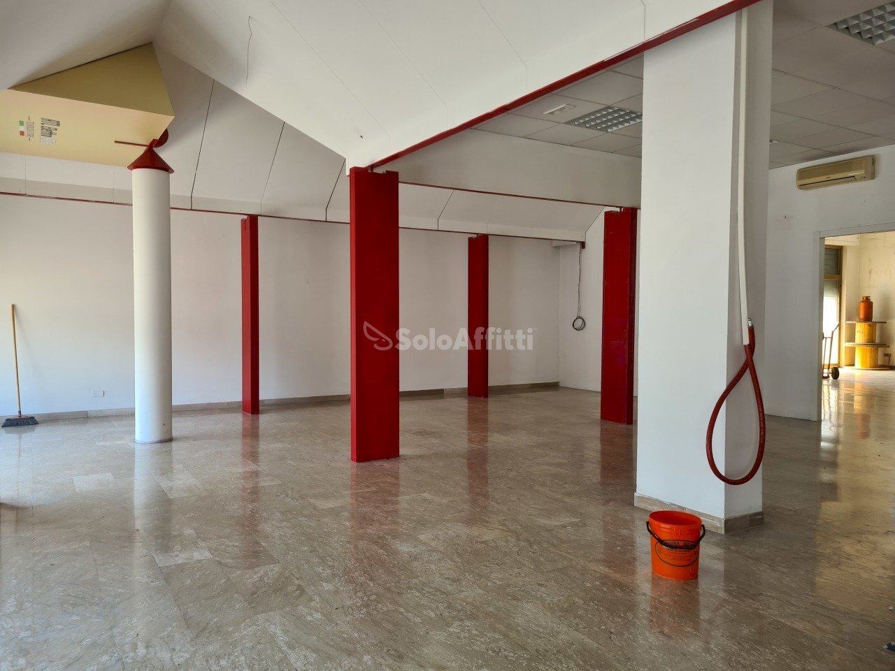 Angolo vano - Commercial Premises Corso Umberto I, Montesilvano - photo 3