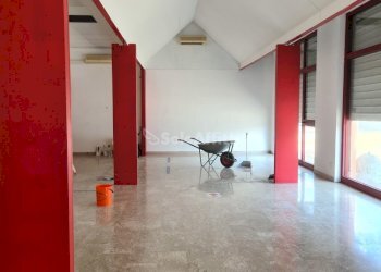 Angolo vano - Commercial Premises Corso Umberto I, Montesilvano - photo 5