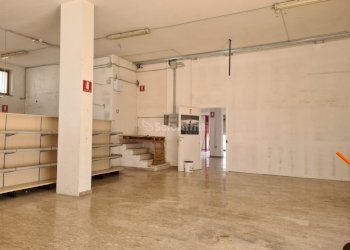 Secondo vano - Commercial Premises Corso Umberto I, Montesilvano - photo 10