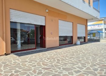 Esterno - Commercial Premises Corso Umberto I, Montesilvano - photo 15
